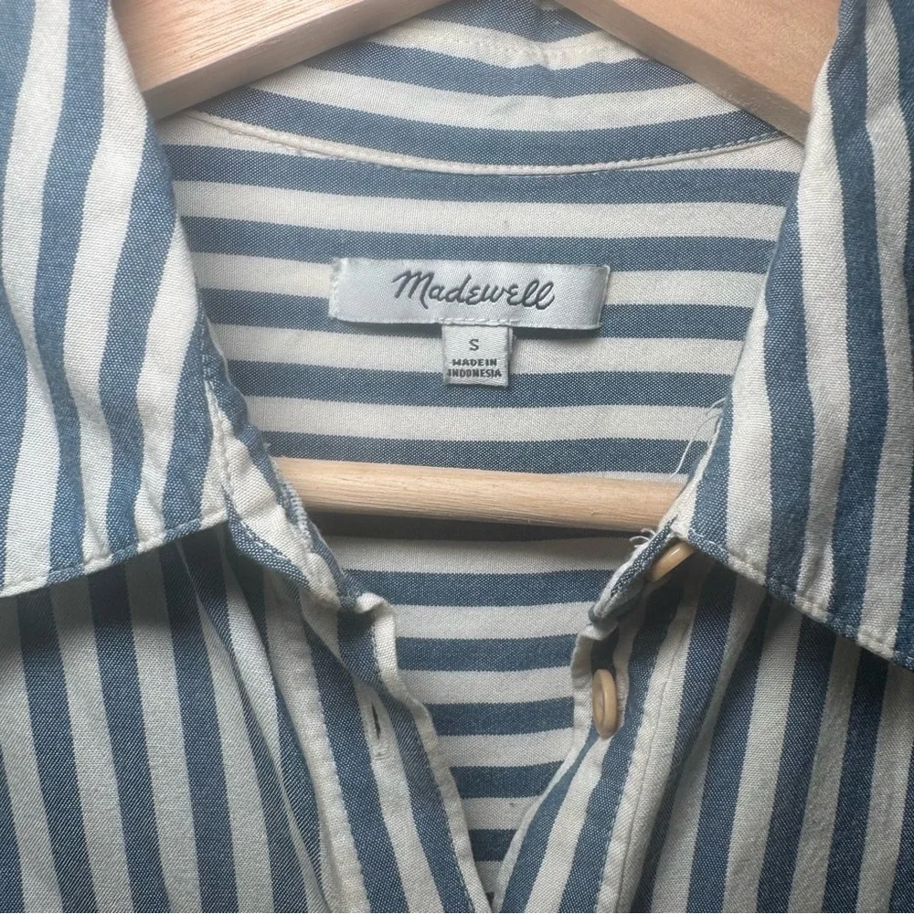 Madewell size S oversized boxy button up shirt signature‎ poplin Blue stripe